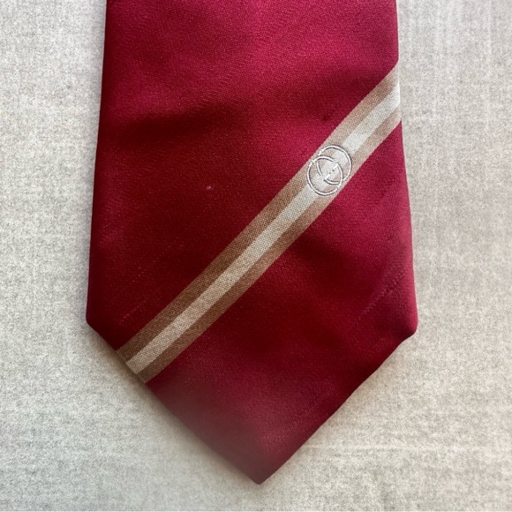 Gucci Vintage Raw Silk Tie (Imperfect)